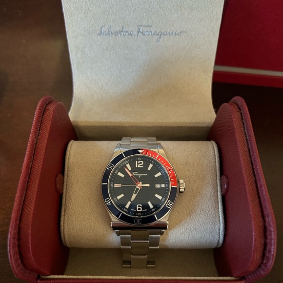 Salvatore Ferragamo Other - Salvatore Ferragamo Men's Watch with Red and Blue Bezel 44mm